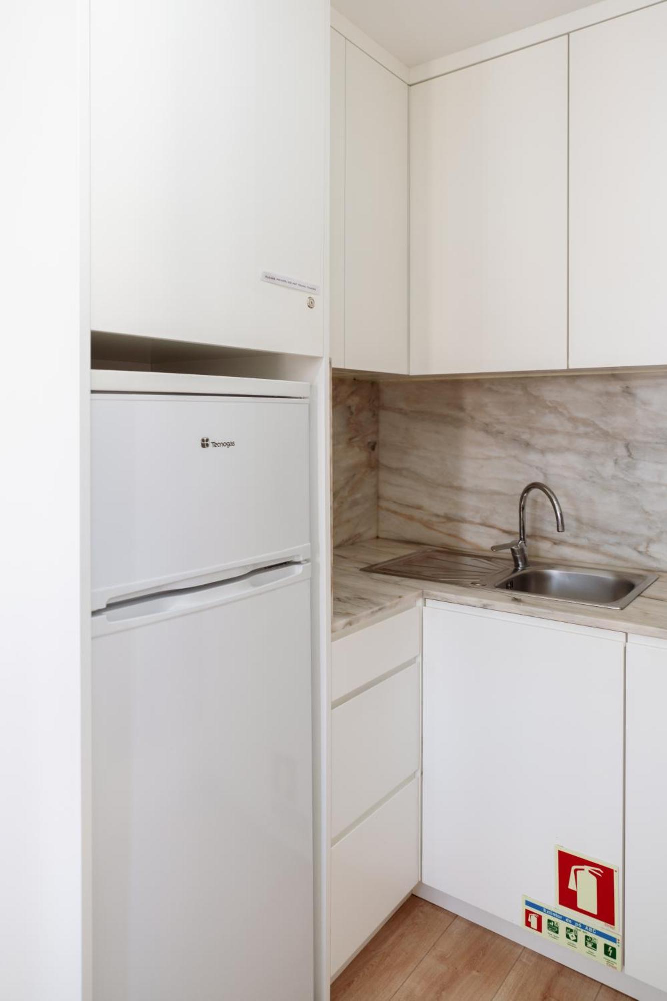 Host Wise - Flat W Free Private Parking - Bright & Cozy Apartamento Porto Exterior foto
