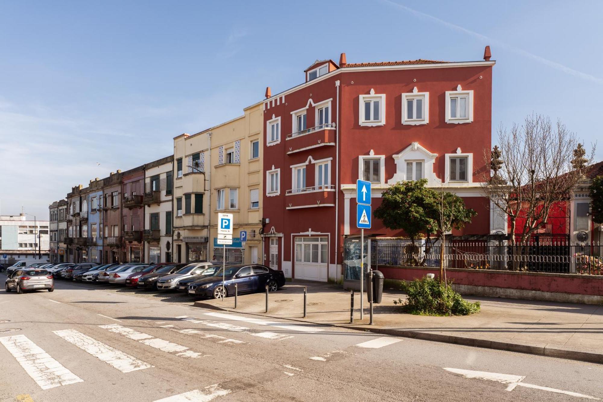 Host Wise - Flat W Free Private Parking - Bright & Cozy Apartamento Porto Exterior foto